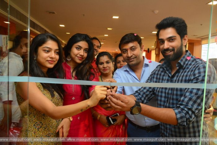 సినీతారలతో ఘనంగా బ్లష్ ఇంటర్నేషనల్ సెలూన్ అండ్ స్పా ప్రారంభం