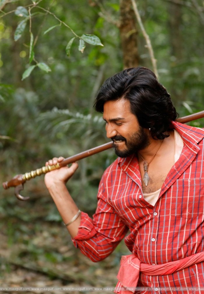 'అరణ్య'లో విష్ణు విశాల్ ఎలిఫెంట్ ఫ్రెండ్ లుక్