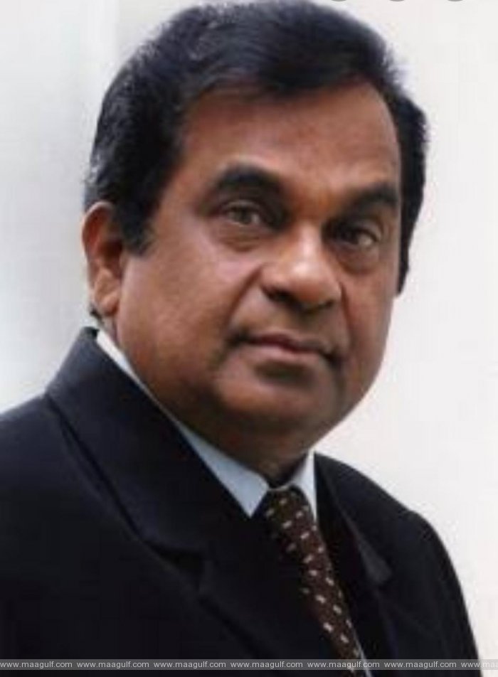 సిసిసి కి  బ్రహ్మానందం మూడు లక్షల విరాళం