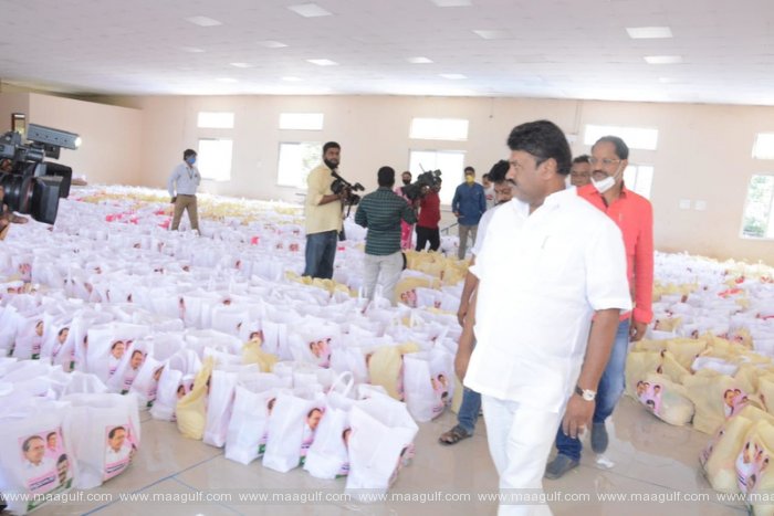 9 14 వేల మంది సినీకార్మికుల కుటుంబాలకు సాయం చేయబోతున్న మంత్రి తలసాని శ్రీనివాస యాదవ్