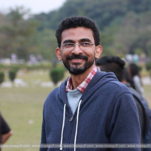9 కరోనాపై సమగ్ర సమాచారం అవసరం, మానవత్వం చూపించాల్సిన సమయమిది--శేఖర్ కమ్ముల