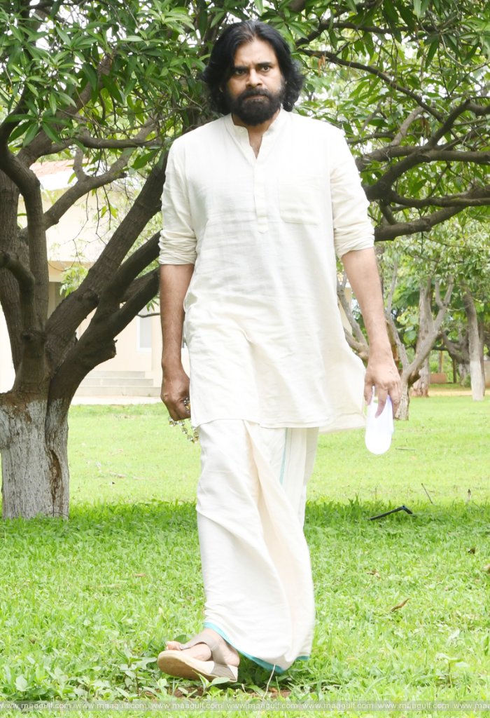 9 షూటింగ్ చేసే పరిస్థితులు లేవు సినిమాల చిత్రీకరణకు కరోనా వైరస్ ఇబ్బంది ఉంది...