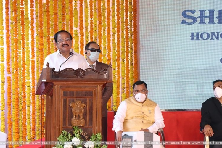 పూర్తి సమయం వెచ్చించే ప్రజాప్రతినిధులు కావాలి: ఉపరాష్ట్రపతి