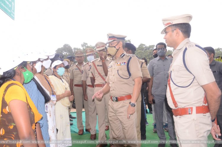 1 పోలింగ్ కేంద్రాలను పరిశీలించిన ఏ.పి డీ.జీ.పి గౌతమ్ సవాంగ్