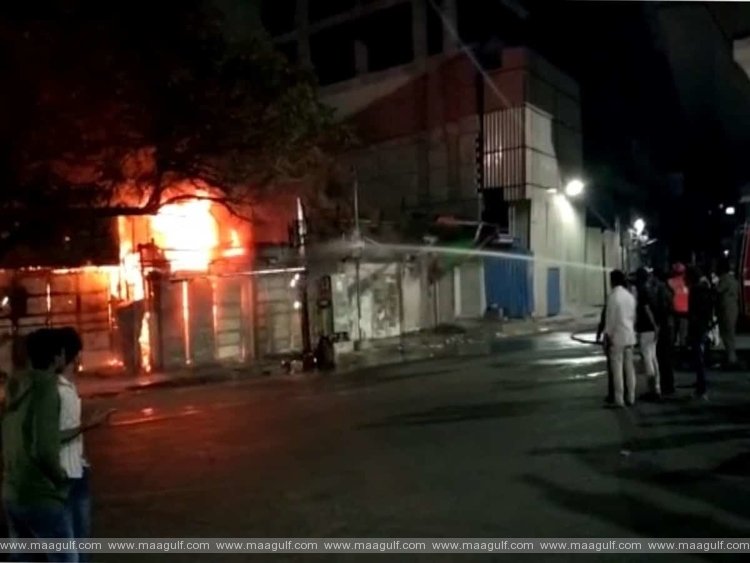 హైదరాబాద్‌ కోఠిలో భారీ అగ్నిప్రమాదం
