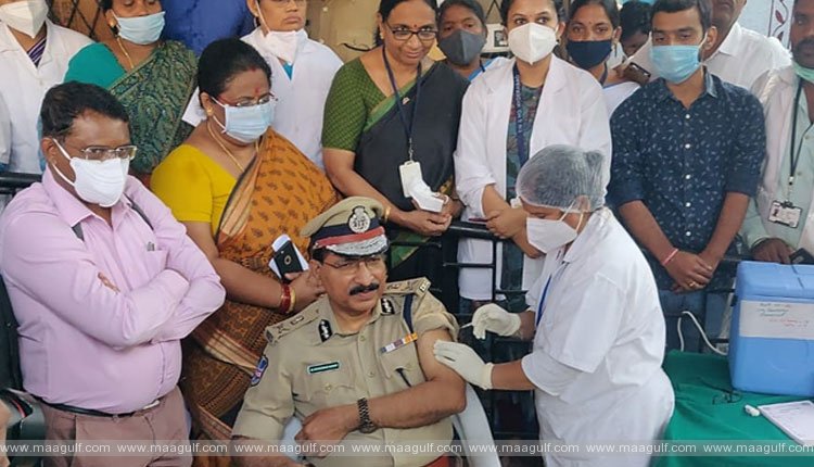 కోవిడ్‌ టీకా చాలా సురక్షితం:టి.డీజీపీ మహేందర్‌ రెడ్డి