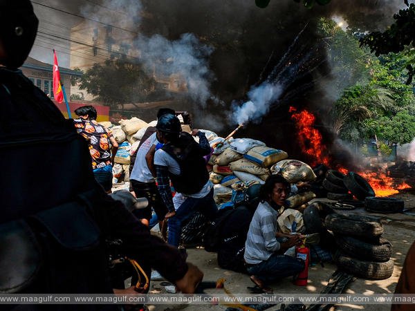 కాల్పుల్లో 114 మంది ప్రజలు మృతి...