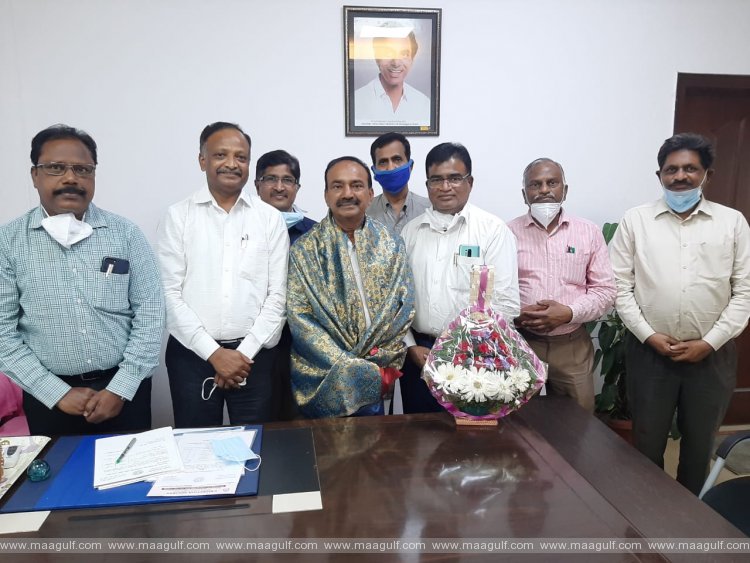 కరోనా పరీక్షల సంఖ్య పెంచండి:మంత్రి ఈటల..