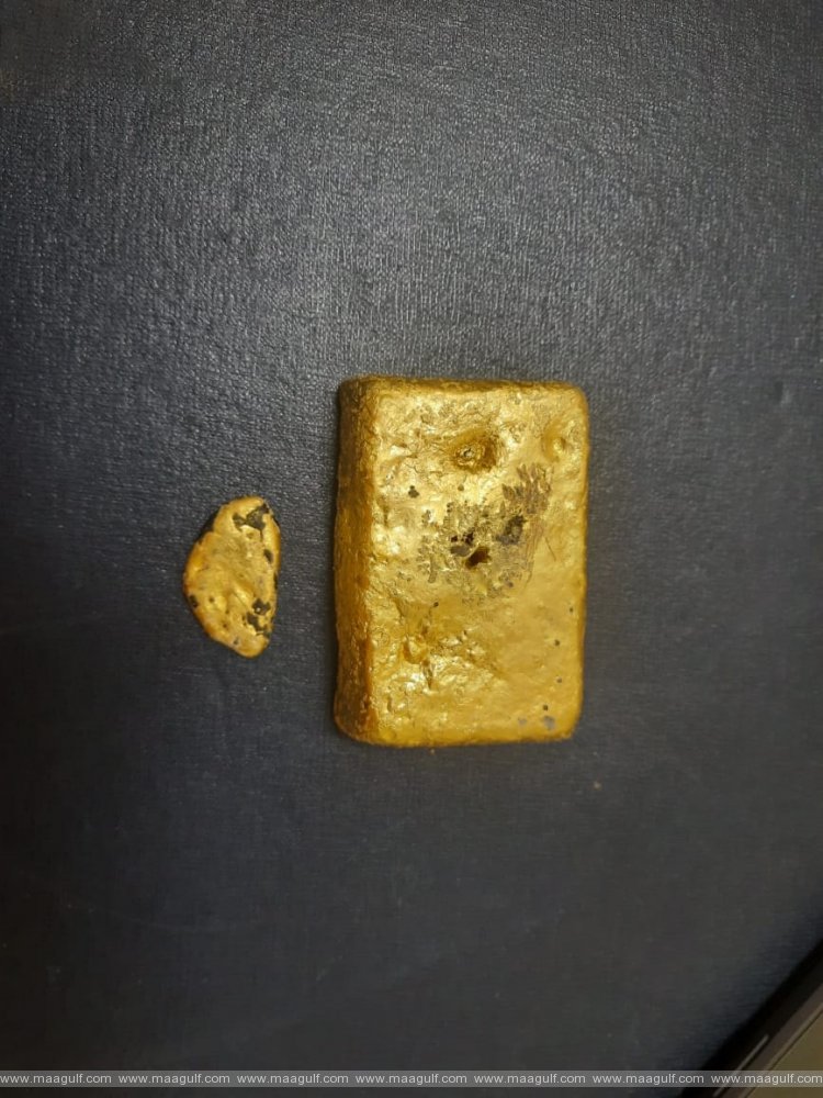 శంషాబాద్‌ ఎయిర్పోర్ట్ లో అక్రమంగా తరలిస్తున్న బంగారం పట్టివేత