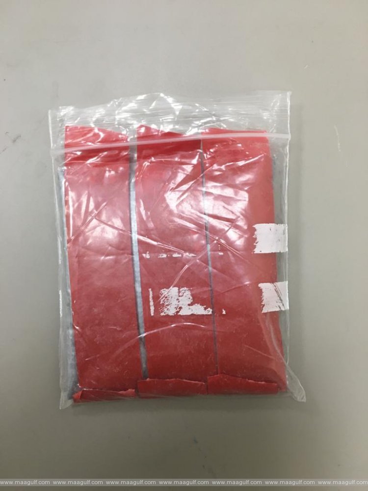 శంషాబాద్ విమానాశ్రయంలో బంగారం పట్టివేత