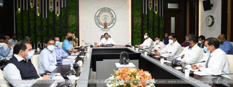 ఫోన్‌ చేస్తే 3 గంటల్లోగా బెడ్‌ కేటాయించాలి: ఏపీ సీఎం