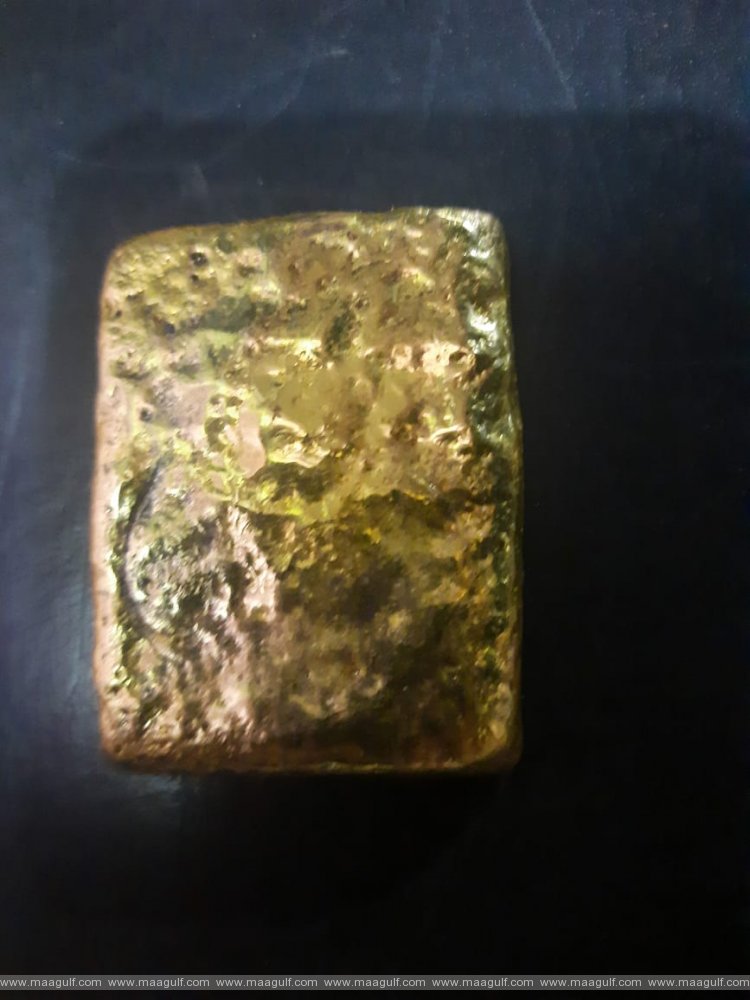 శంషాబాద్‌ విమానాశ్రయంలో బంగారం పట్టివేత