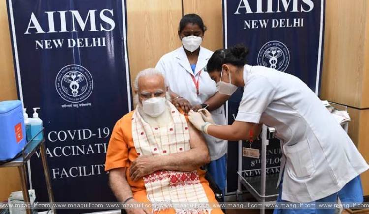 కరోనా వ్యాక్సిన్ రెండో డోసు తీసుకున్న ప్రధాని మోదీ