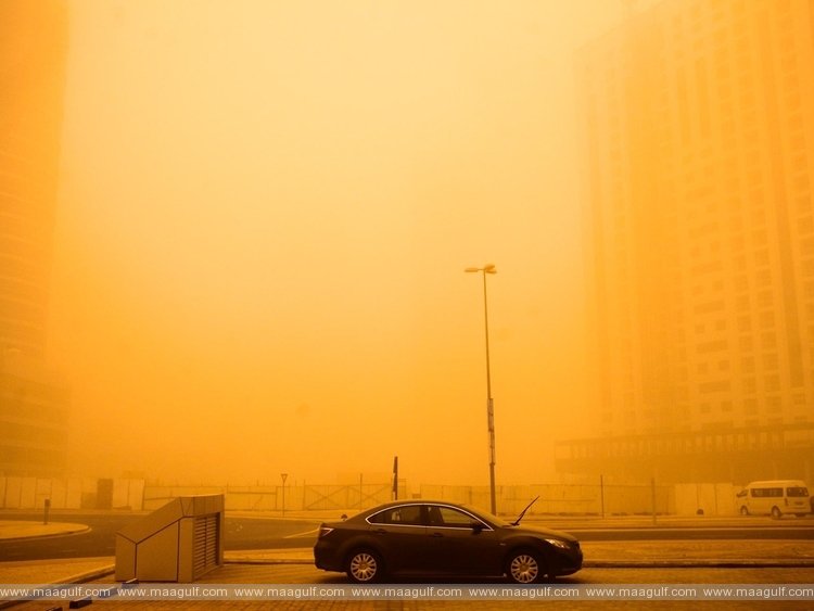 యూఏఈలో ఇసుక తుఫాన్ హెచ్చరికలు