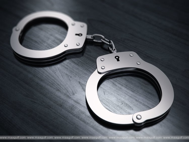 ఉద్దేశపూర్వకంగా వైరస్ వ్యాప్తికి కారణమైతే లక్ష దిర్హామ్ ల జరిమానా