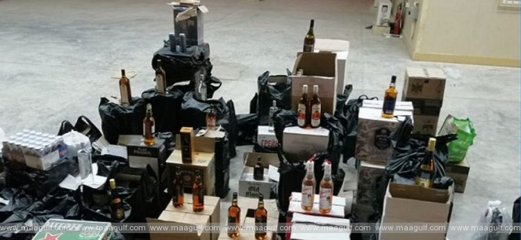 1000కి పైగా బాటిళ్ళ ఆల్కహాలిక్ బెవరేజెస్ స్వాధీనం