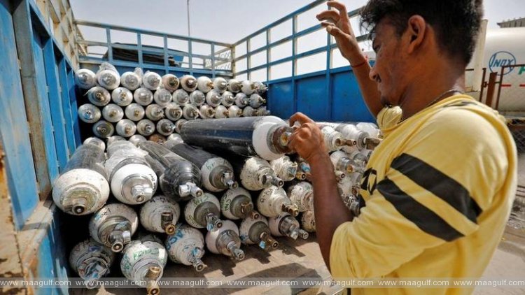 బాప్స్ హిందూ మందిర్ నుంచి భారత్ కు 2000 ఆక్సిజన్ సిలిండర్లు