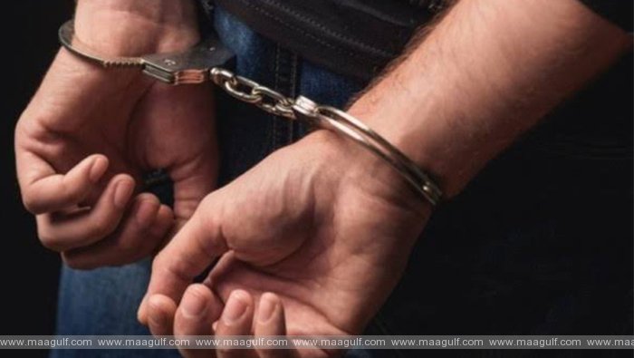 ఫోర్జరీ కేసులో ముగ్గురు వలసదారుల అరెస్ట్