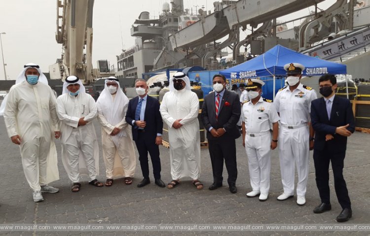 కువైట్ నుంచి భారత్ కు 8000 ఆక్సిజన్ సిలిండర్లు