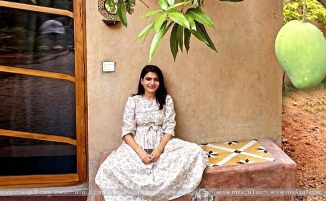 ఆ ఫోటో తో తీపి కబురు చెప్తోందా?