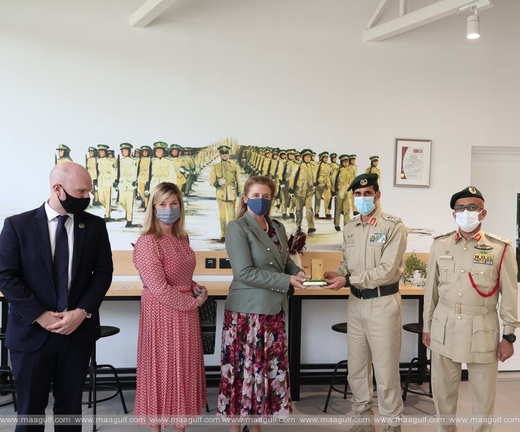 20 Dubai Police receives Ambassador of Australia to the UAE
