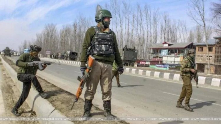 జమ్మూకశ్మీర్ లో టాప్ లష్కర్ కమాండర్ అరెస్ట్.!