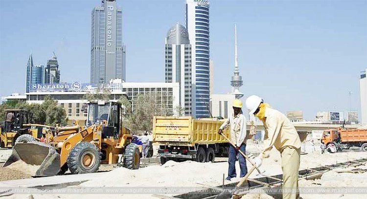 మధ్యాహ్నం వర్క్ బ్యాన్: 439 ఉల్లంఘనల నమోదు
