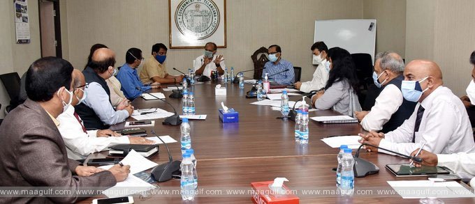 బ్యాంకు ఉద్యోగులకు వ్యాక్సినేషన్‌: సీఎస్‌ సోమేశ్‌ కుమార్‌