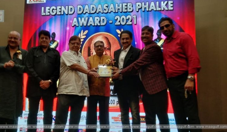 దాదాసాహెబ్ ఫాల్కే అవార్డు అందుకున్న సీనియర్ హీరో సుమన్