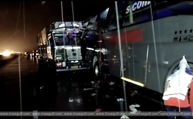 ఉత్తరప్రదేశ్‌లో ఘోర రోడ్డుప్రమాదం, 18మంది మృతి