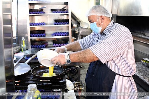 60 ఏళ్ళ వయసు పైబడిన వలసదారుల రెసిడెన్సీ పొడిగింపుకి అవకాశం