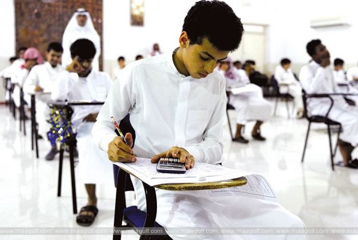 వ్యాక్సిన్ పొందిన సెకండరీ స్టూడెంట్స్ కి డైరెక్ట్ క్లాసులు