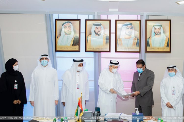 UAEU Chancellor congratulates UAEU\'s CETL on receiving Blackboard Catalyst Award