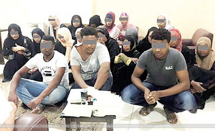 19 మంది డొమెస్టిక్ వర్కర్ల అరెస్ట్