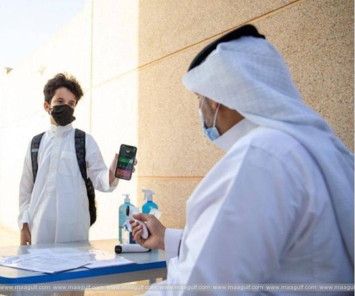 స్కూళ్లలో మొబైల్ ఫోన్లకు షరతులతో కూడిన అనుమతి