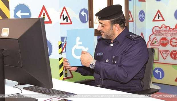 విద్యార్థులకు ట్రాఫిక్ అవేర్‌నెస్ పాఠాల్ని నిర్వహించిన ట్రాఫిక్ డిపార్టుమెంట్