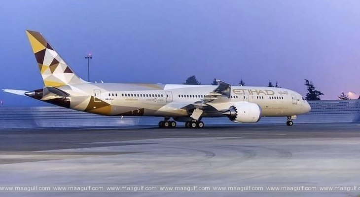 పాప్ అప్ స్టాండ్ వద్ద 50 శాతం రాయితీతో ఎయిర్ టిక్కెట్లను ప్రకటించిన ఎతిహాద్ ఎయిర్ వేస్