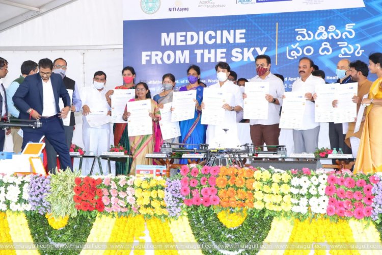 1 తెలంగాణ:  డ్రోన్లతో మెడిసిన్ పంపిణీ..