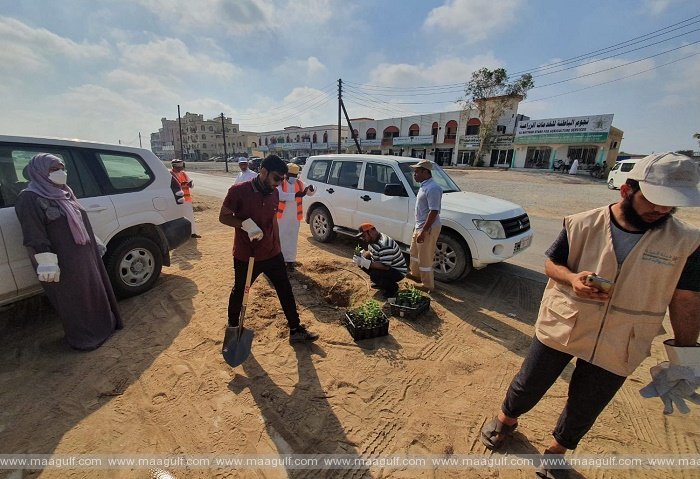 సైక్లోన్ ప్రభావిత ప్రాంతాల్లో పర్యావరణ పునరుద్ధరణకు వాలంటీర్ల కృషి