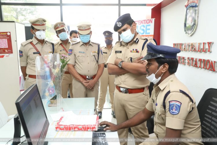 కూకట్ పల్లి పీఎస్ ను సందర్శించిన సైబరాబాద్ సీపీ స్టీఫెన్ రవీంద్ర