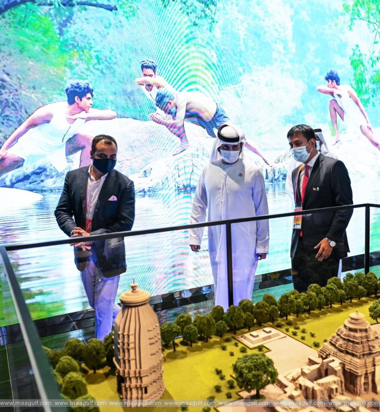 Maktoum bin Mohammed visits the pavilions of India, Pakistan and Singapore at Expo 2020 Dubai