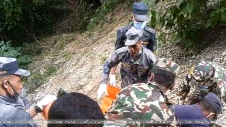 నేపాల్‌లో నదిలో పడ్డ బస్సు - 28 మంది మృతి