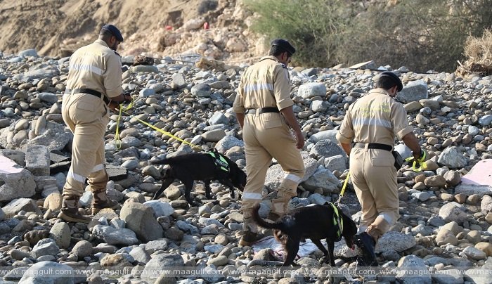 షాహీన్ తుఫానులో తప్పిపోయిన ఇద్దరి కోసం గాలింపు