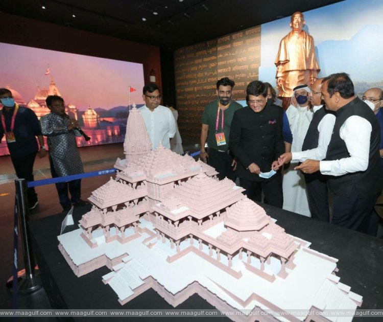 Indian Minister Piyush Goyal Especially Stops At And Admires the BAPS Hindu Mandir Model at Expo 2020