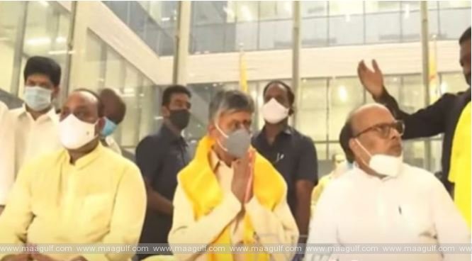 చంద్రబాబు నాయుడు దీక్ష ప్రారంభం..