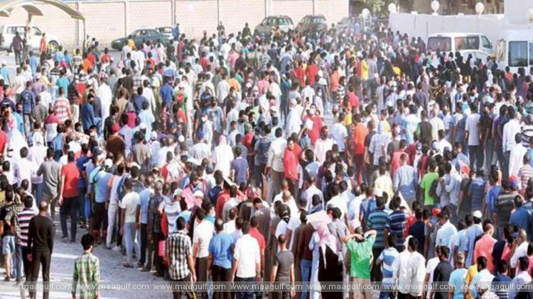 60 ఏళ్ళు పైబడిన వలసదారులందరికీ తప్పనిసరి ప్రైవేట్ హెల్త్ ఇన్స్యూరెన్స్