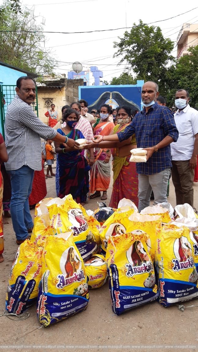 తిరుపతి ముంపు ప్రాంతాల్లో ఎన్.ఆర్.ఐల సహాయక చర్యలు