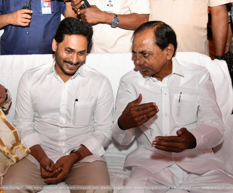 పోచారం మనవరాలి వివాహానికి హాజరైన జగన్, కేసీఆర్