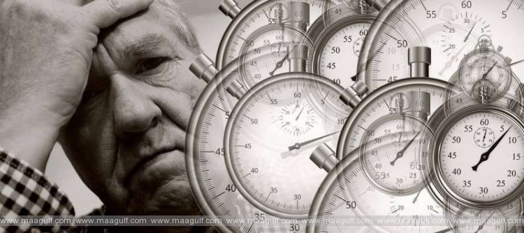 60 ఏళ్ల పై బడిన ప్రవాసులకు వర్క్ పర్మిట్‌ వీసా రెన్యువల్ ఛార్జ్ ఖరారు!