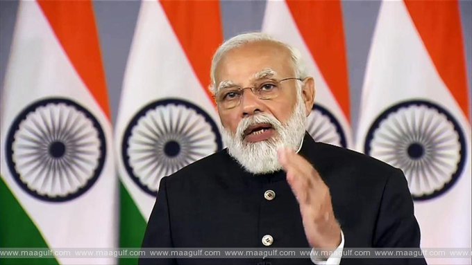 వ్యవసాయ చట్టాలపై వెనక్కి తగ్గుతూ ప్రధాని మోదీ సంచలన నిర్ణయం